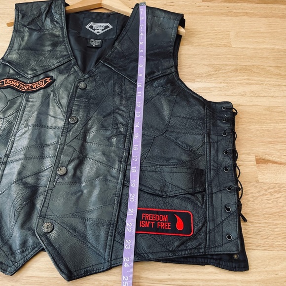 Diamond Plate Leather Vest Size XL - Picture 14 of 16